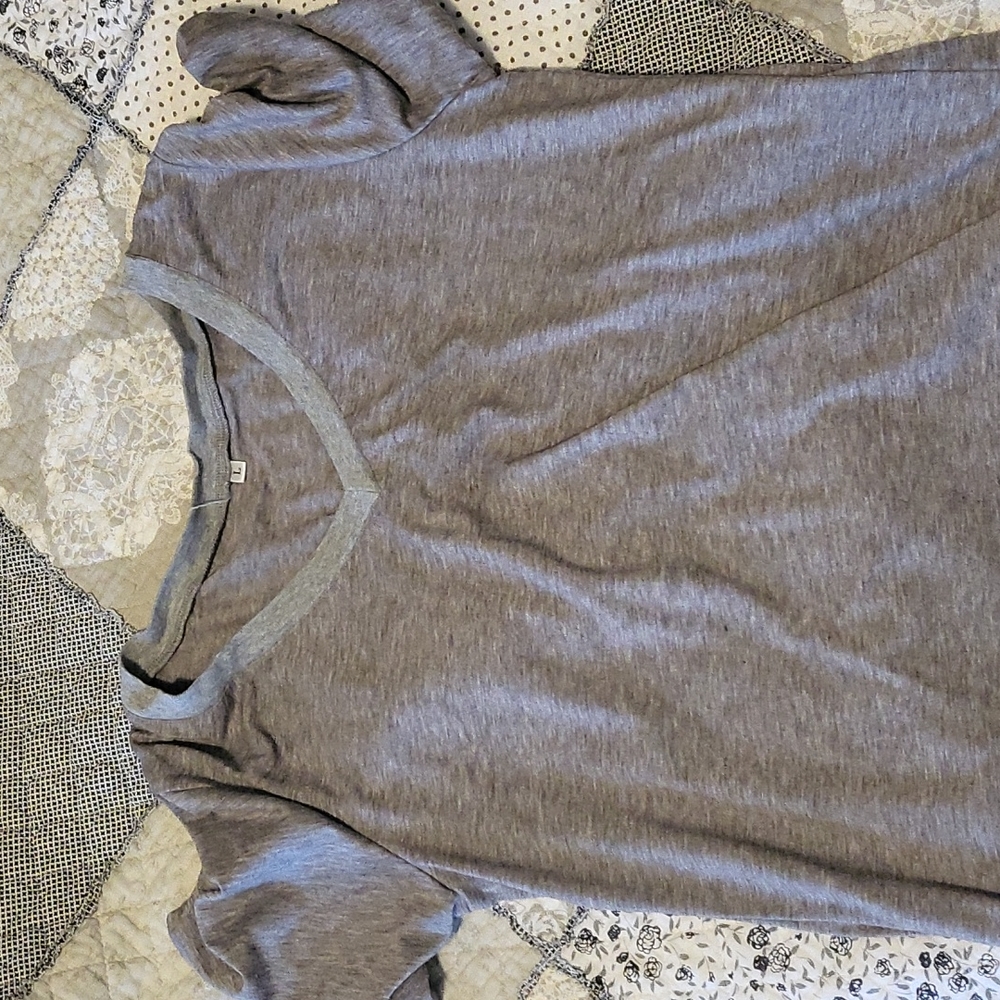 Women's v neck tee